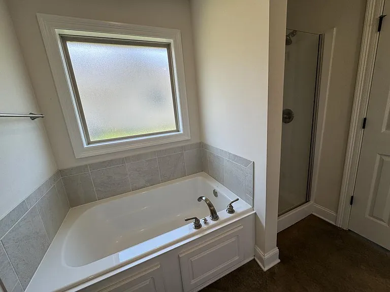 224 Hemingway Cir — Photo 7