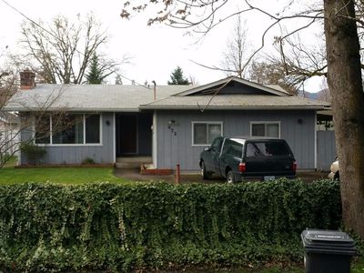 672 Sunset Way, Grants Pass, OR, 97527