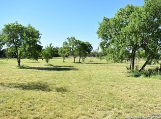 161 Privilege Estates Ln, Pipe Creek, TX 78063