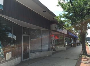 243 Tarrytown Rd, White Plains, NY 10607