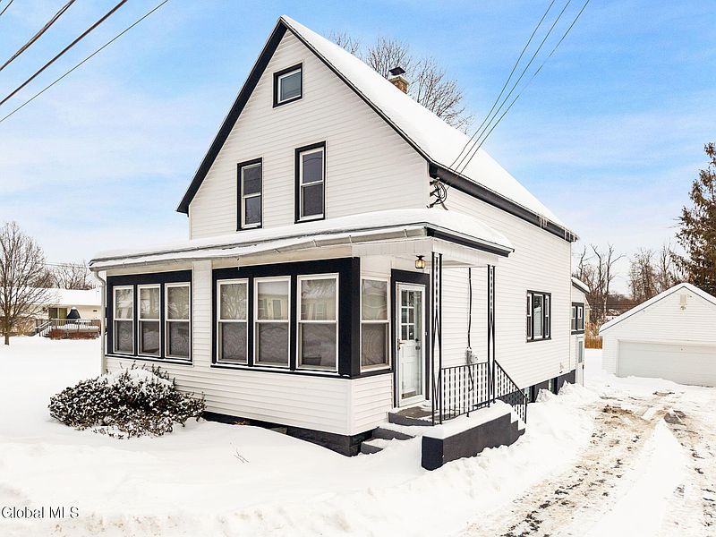 3rd image of 10 Ferrara Avenue