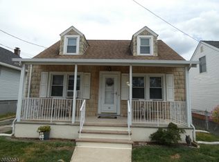 122 N 6th Ave, Manville, NJ