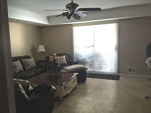 4th image of 15 Mallard Ln