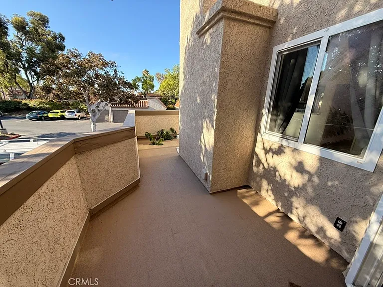 28121 Mariposa — Photo 9