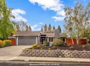 40 Woodford Dr, Moraga, CA