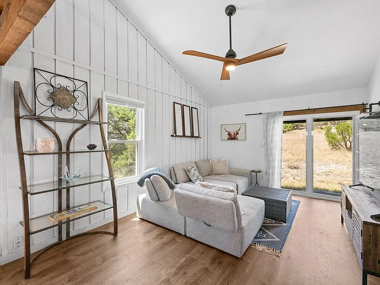 650 Springlake Dr — Photo 5