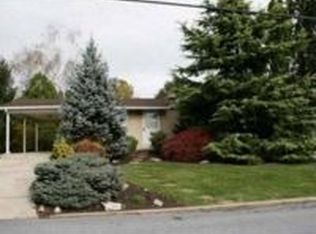 6033 Edward Dr, Mechanicsburg, PA
