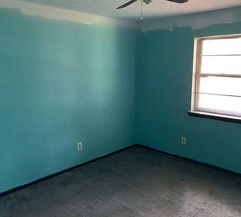 4th image of 105 Northwood St