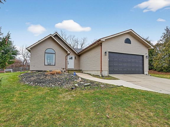 2nd image of 17166 Moonlite Dr