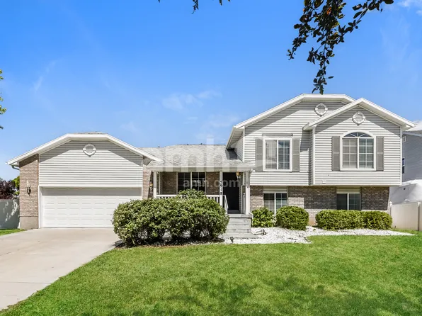 5918 Windsong Dr, Tooele, UT 84074