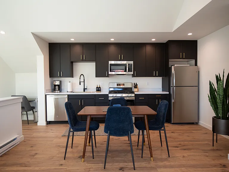 922 Windrow Dr #924 — Photo 6