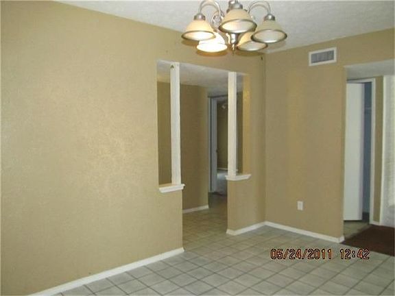 5th image of 5807 Hopetown Dr