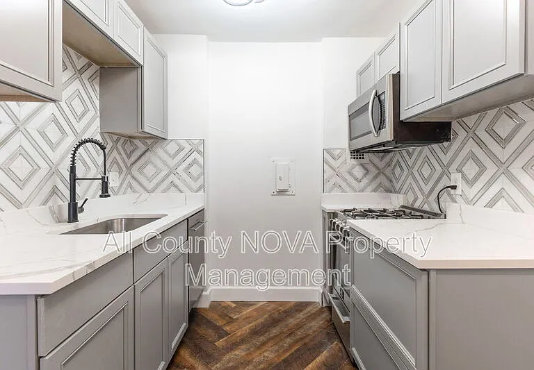 922 24th St NW #614 — Photo 19