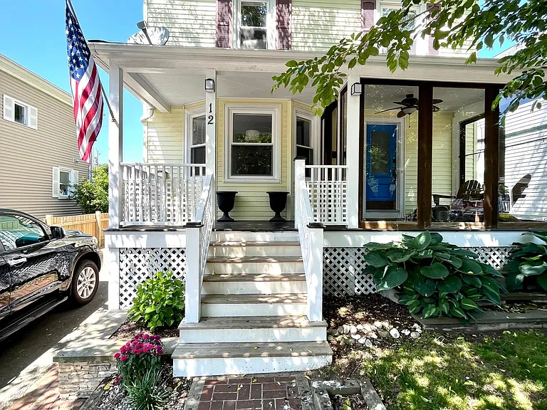 12 Bedlow Ave — Photo 1