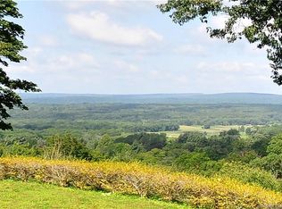 9230 Diamond Glen Rd, Farmington, CT 06032