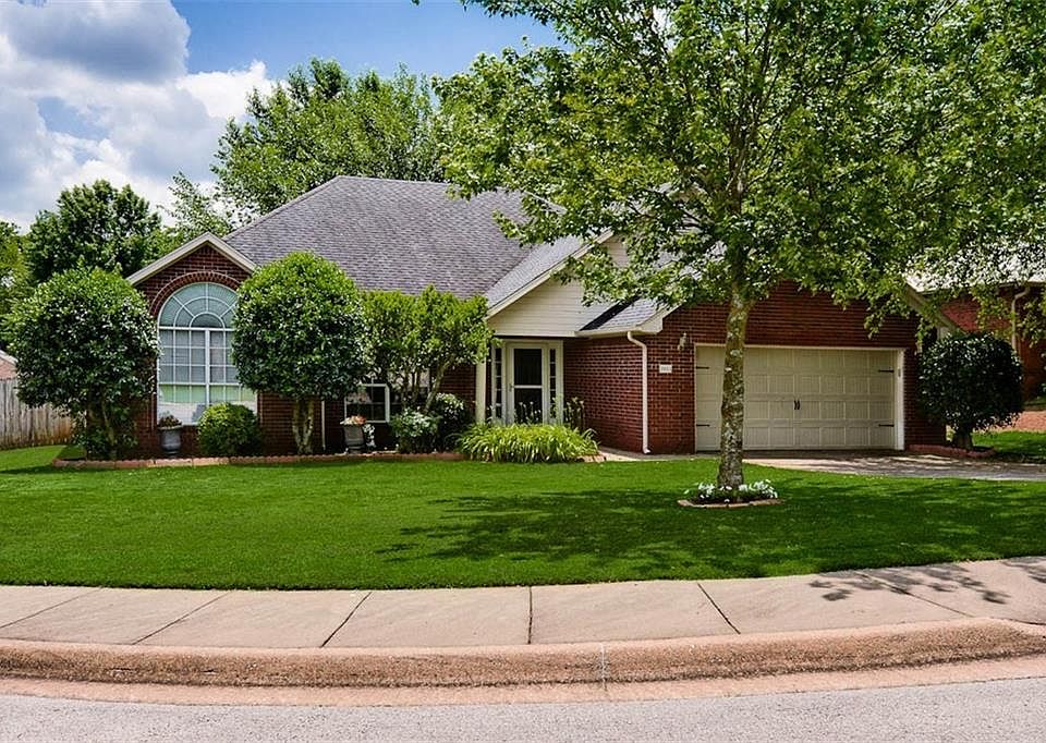 1st image of 2653 E Dewberry Ct