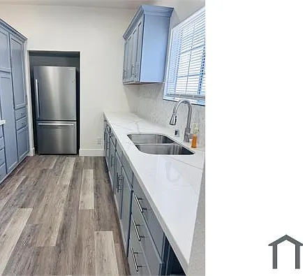 1 bed, 1100 sqft, $2,500 — Photo 2