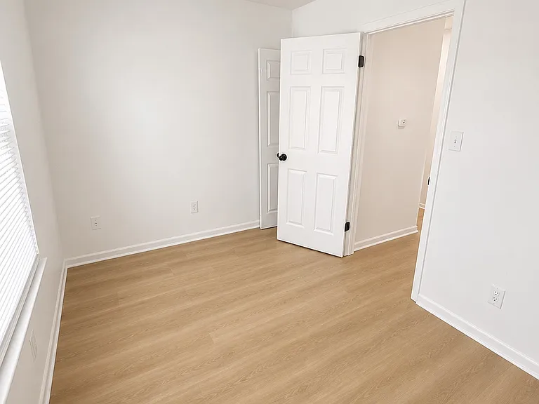 2484 Winding Hills Dr — Photo 13