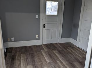 18 Oak Hill Ave #3F, Woonsocket, RI 02895