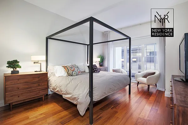 Rented by New York Residence | media 29
