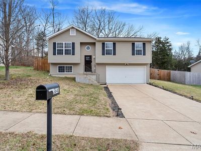 5640 Hawks Landing Dr, Hillsboro, MO, 63050