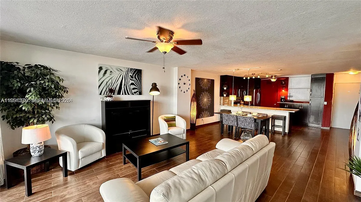 Building Photo - 3703 NE 166th St #503