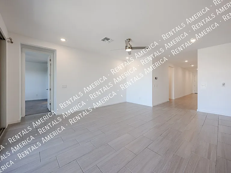 40622 W Williams Way — Photo 6