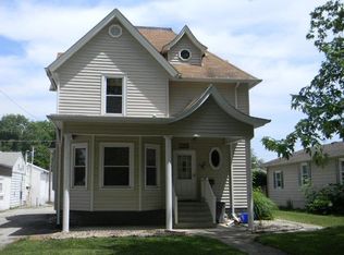 1316 N Locust St, Pontiac, IL 61764