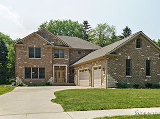 426 S Walnut St, Itasca, IL 60143