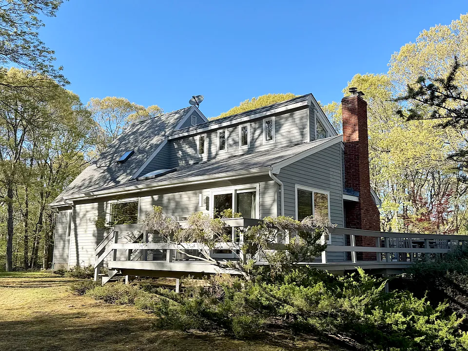 18 Hay Beach Rd