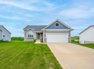 1615 NE 2nd St, Stuart, IA 50250
