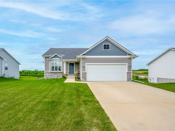 1615 NE 2nd St, Stuart, IA 50250