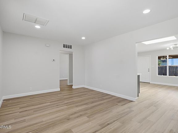 5th image of 1818 E MONTEREY Way
