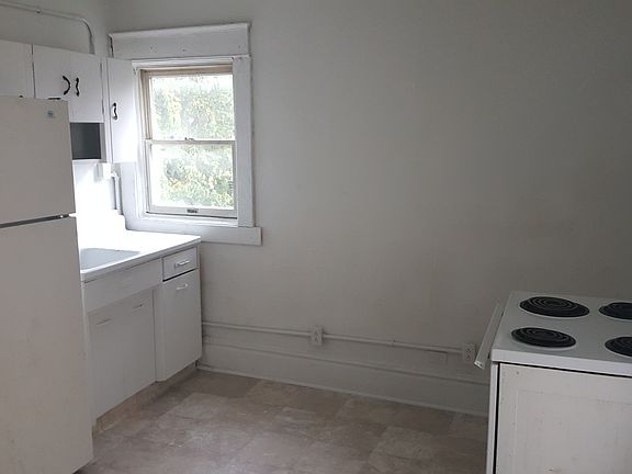 3rd image of 1428 1/2 Belleview Blvd