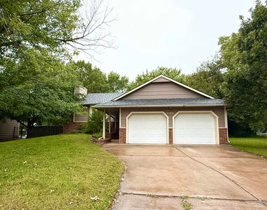 1703 N Skyview St, Wichita, KS, 67212