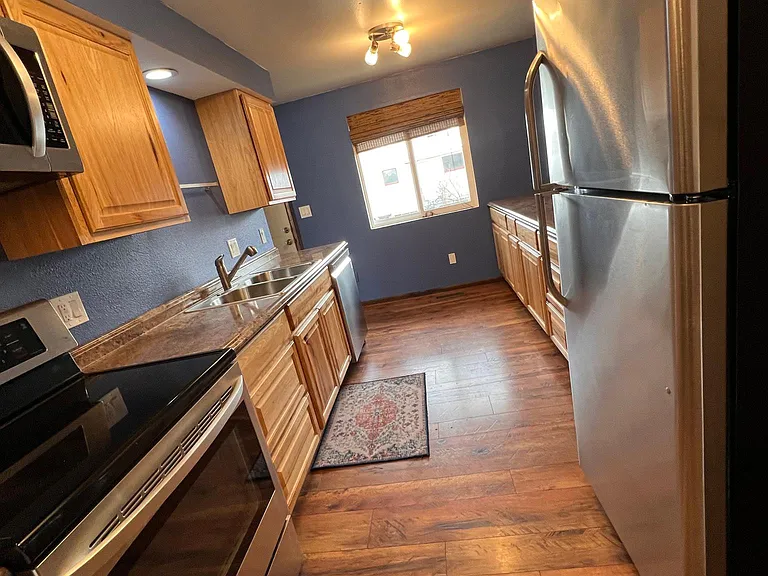328 E Walton Ave — Photo 4