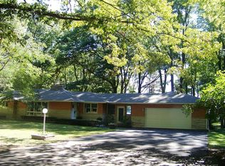 22 W Fairview Ln, Springfield, IL 62711