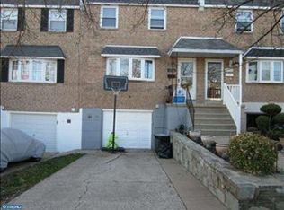10204 W Keswick Rd, Philadelphia, PA 19114