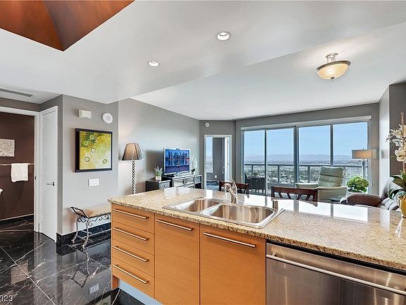 4th image of 322 Karen Ave Unit 3105