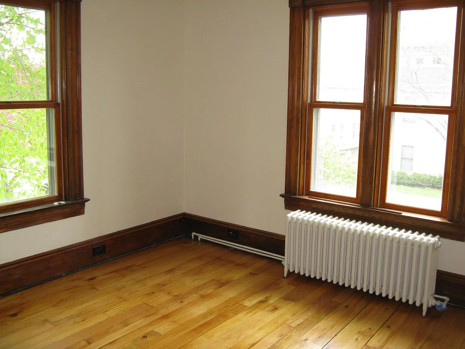 3 bed, 1.5 bath, 1600 sqft, $3,400 — Photo 4