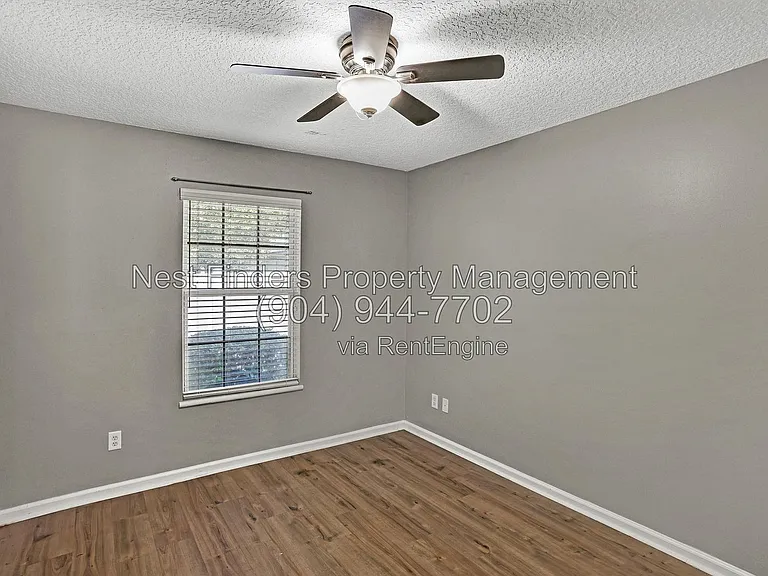 1819 Branch Vine Dr W — Photo 13