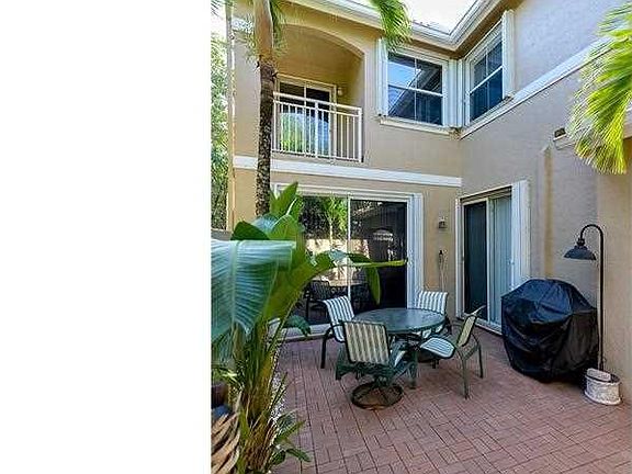 Home For Sale In West Lake Village