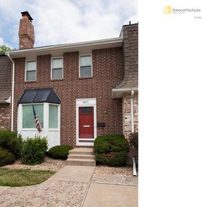 9571 Perry Ln, Overland Park, KS, 66212