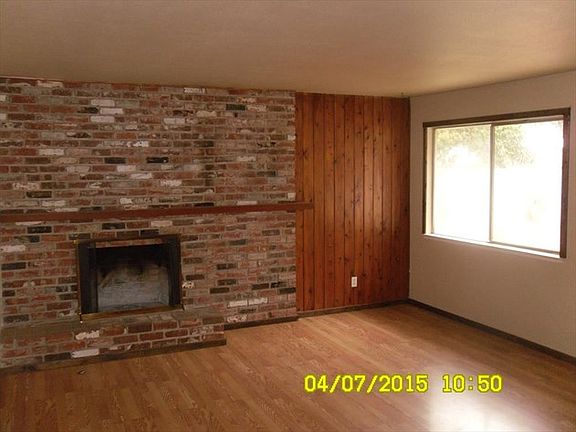 2nd image of 212 N Schnoor Ave