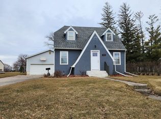 605 S 7th St, Olivia, MN 56277