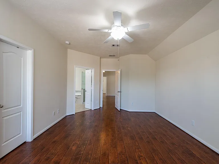 6402 Addlestone Ridge Ln — Photo 12