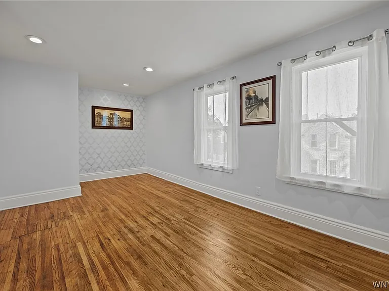 11 Baynes St — Photo 17