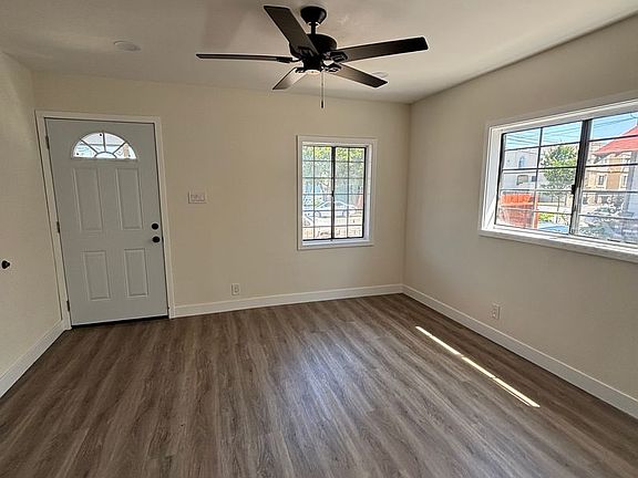 2nd image of 1028 E 10th Pl