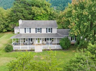 5231 Hill Dr, Roanoke, VA 24012