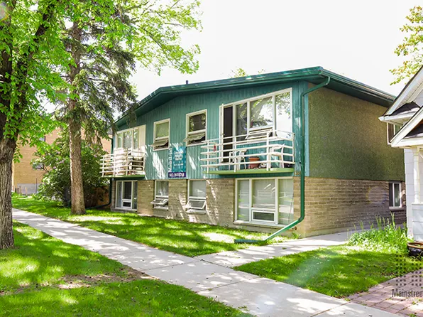 126 11th Ave NW, Calgary, AB T2M 0B6
